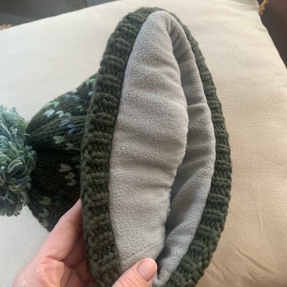 Patagonia Fair Isle Wool Pom Beanie | Winter Ski Nordic Hat - Picture 4 of 4